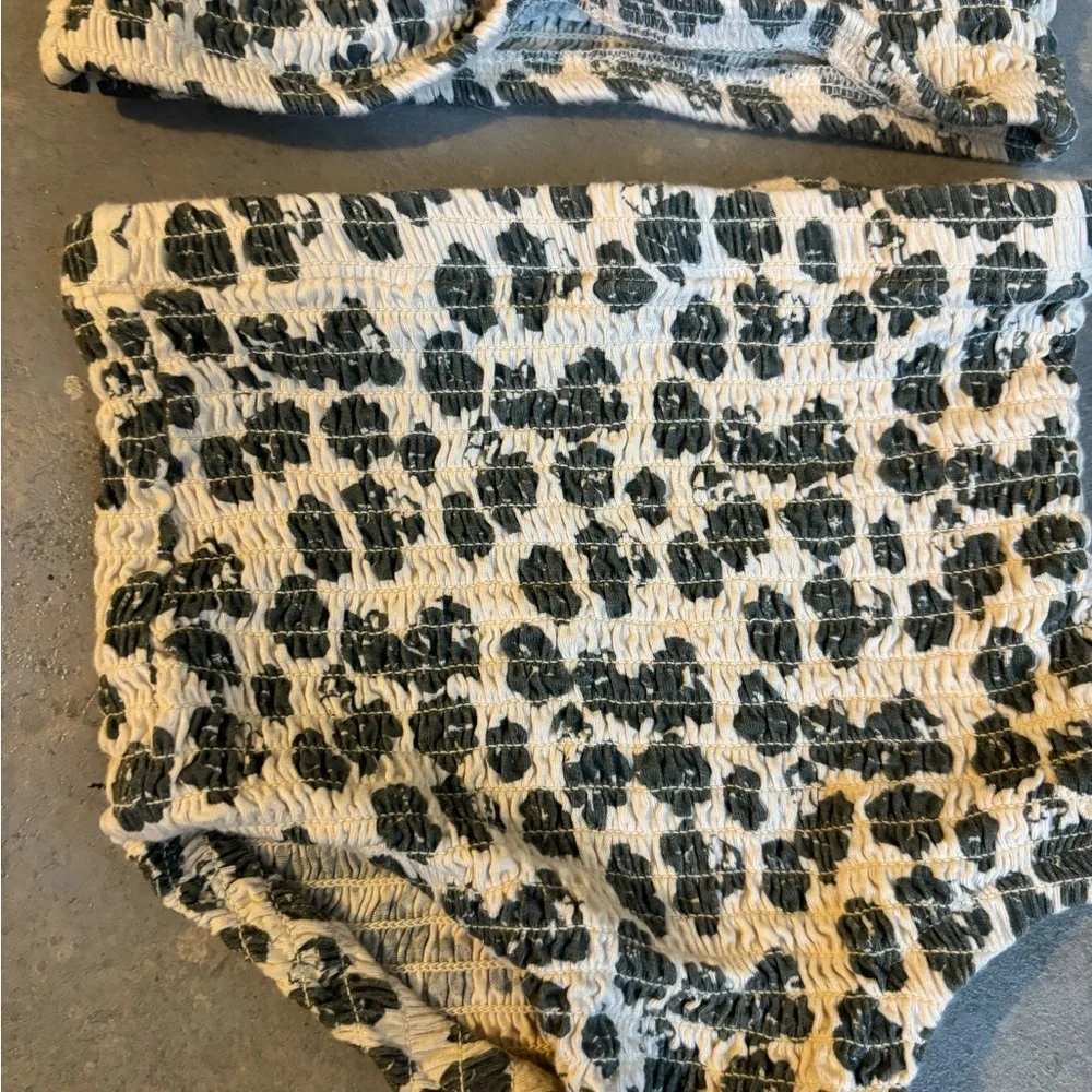 Kate Quinn Cream and Black Kids Matching‎ Set